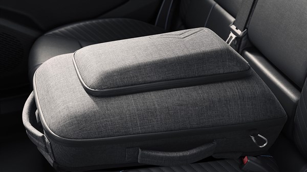 accoudoir arrière nomade - accessoires - Renault Arkana full hybrid E-Tech