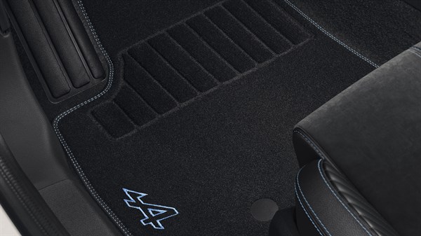 tapis textile esprit Alpine - accessoires - Renault Arkana full hybrid E-Tech