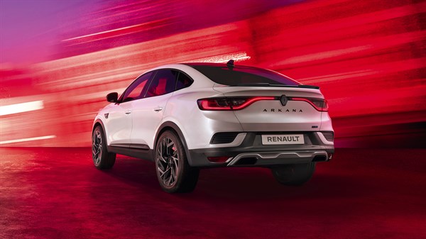 Renault Arkana full hybrid E-Tech - multimédia - info en temps réel