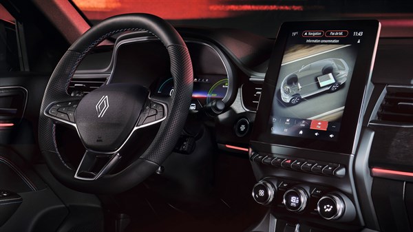Renault Arkana full hybrid E-Tech - multimédia - assistance