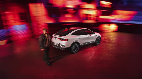 rdv avec parcours 100% digital - financement et services - Renault Arkana full hybrid E-Tech